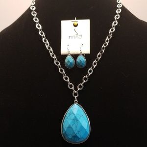 🍁3/$25 MIA Necklace Set